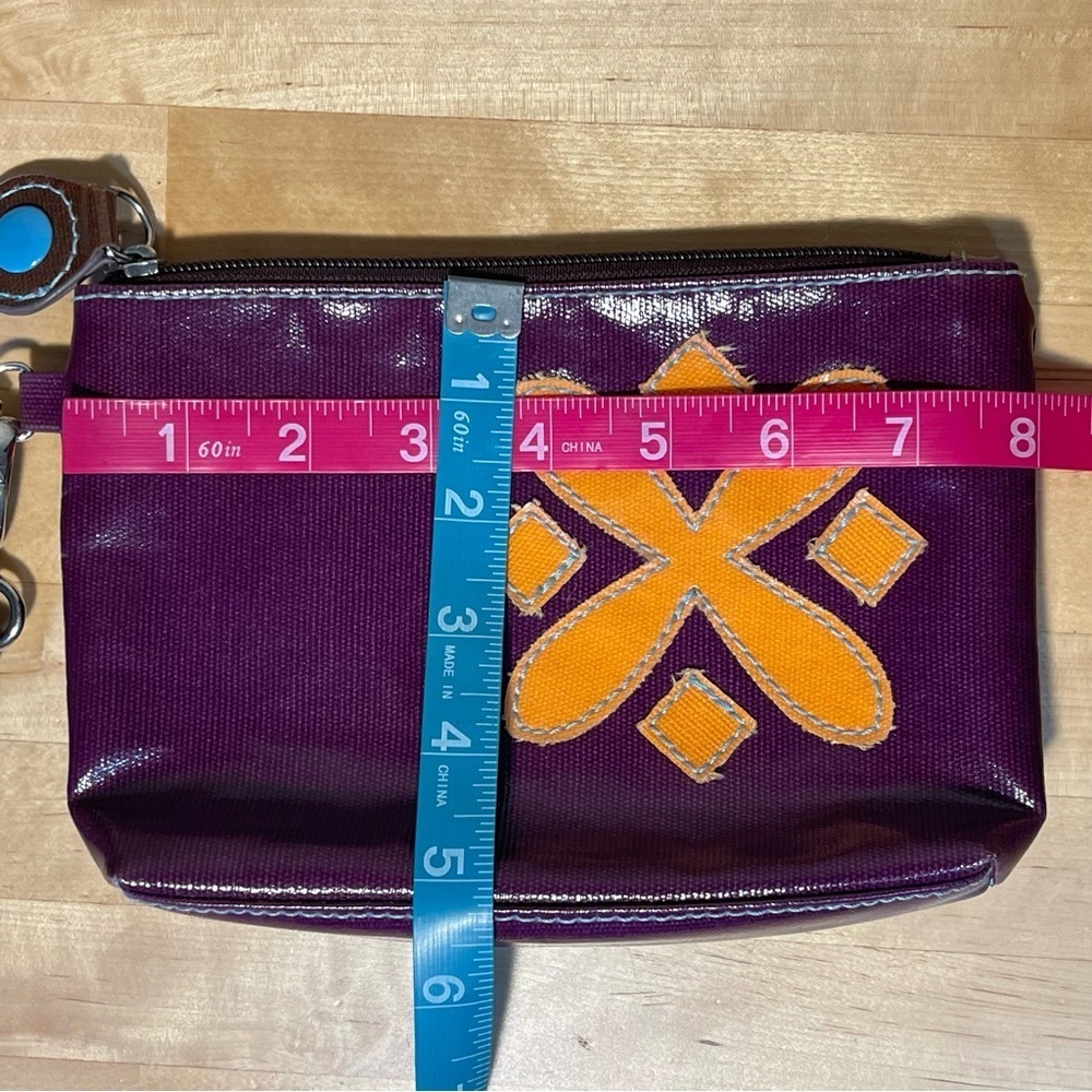 Urban Junket Flower Wristlet - Picture 9 of 9